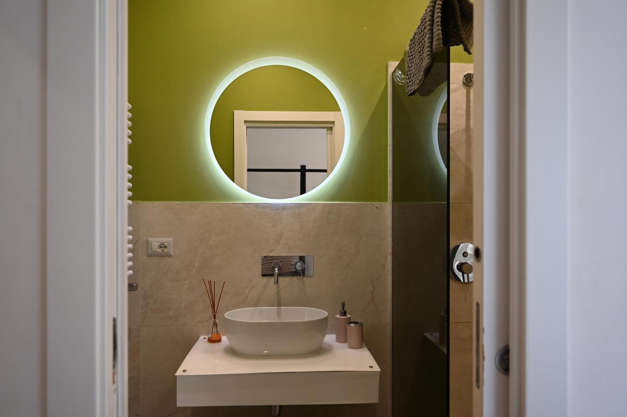 Qhouse Apartment Napoli Bagian luar foto